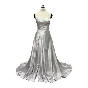 White Strapless Gathered Side Dress Corset Back Sz 12 with train in back